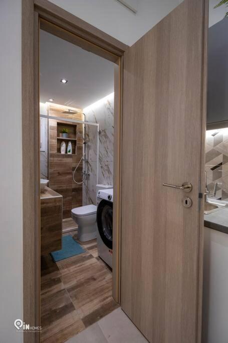 'the Mint' House Project In * Atene