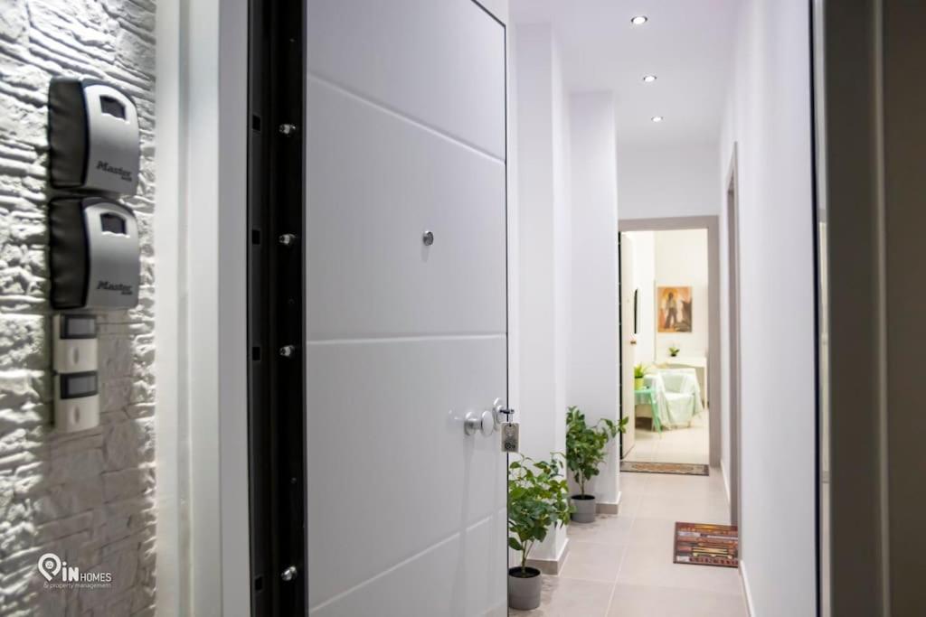 'the Mint' House Project In *