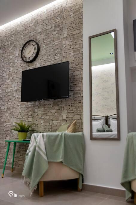 'the Mint' House Project In Apartment *